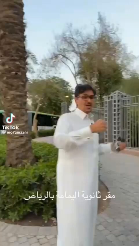  KL0hC70EqSadHWC.jpg