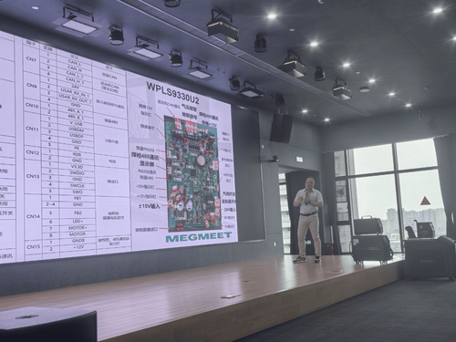 麦米焊机为激光合作伙伴提供专业的产品培训.png