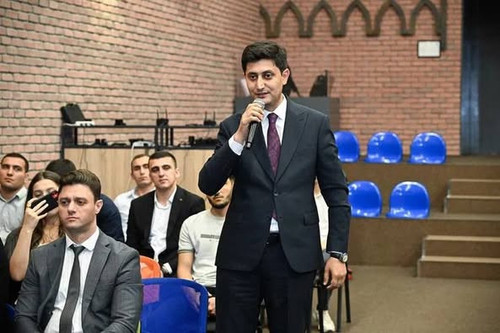 499225669 9619180701525189 1440865545174812599 n.jpg?stp=dst jpg p526x395 tt6& nc cat=111&ccb=1 7& n.jpg