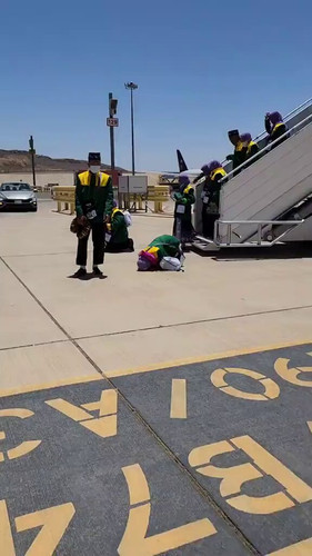 e0m0n8 cd1LwgEMp.jpg