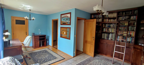 bedroom lower1.jpg