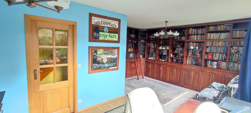 bedroom lower2.jpg