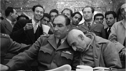 GrUGcSfa8AAEdnU.jpg