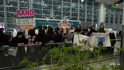 jIsBq pSlGwPXrMD.jpg