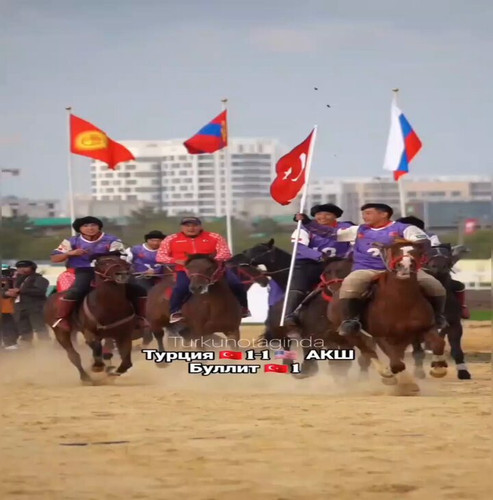 38kTaH64uz1b9GaE.jpg