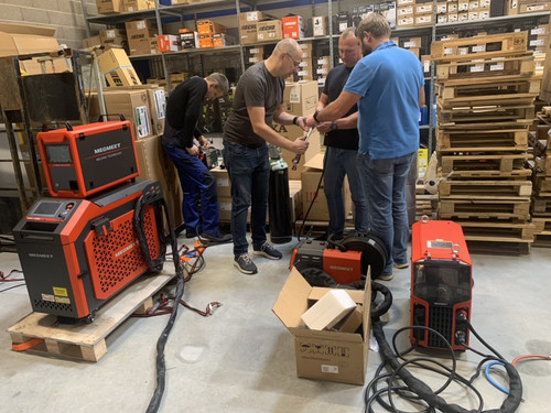 Megmeet welding machine and STOKKER team.jpg
