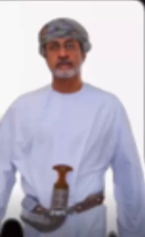 0Ow1CrqjUonniQ1K.jpg