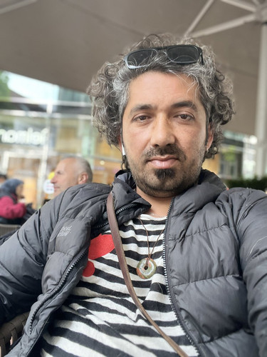GrUF5CWXAAAVS7L.jpg