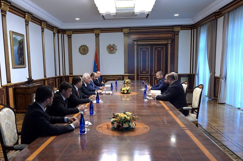 499956458 1031943705703444 8091081330673426067 n.jpg?stp=dst jpg p180x540 tt6& nc cat=103&ccb=1 7& n.jpg