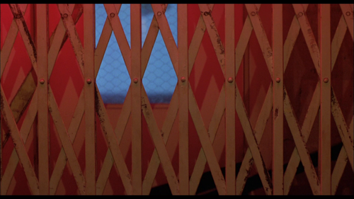 Halloween.4.The.Return.of.Michael.Myers.1988.Bluray.1080p.AC3.5.1.x264.Dual 002.png