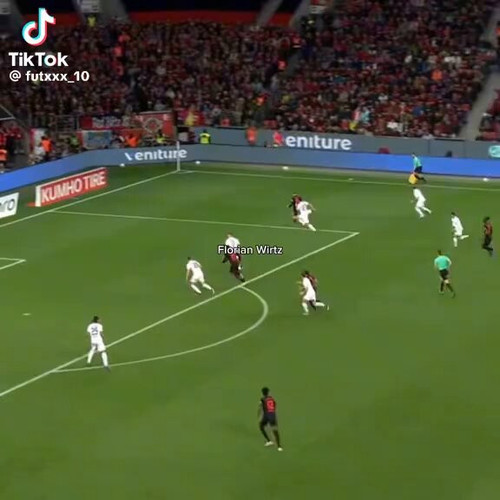 9jkumzjSZnnFxdX .jpg