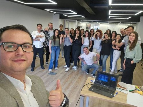 492932079 3193647800784020 7704776759747577904 n.jpg?stp=dst jpg s600x600 tt6& nc cat=109&ccb=1 7& n.jpg