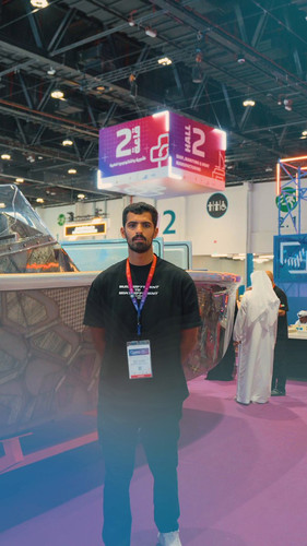 zfk4Yu8Whk23 PV0.jpg