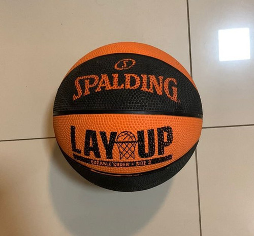 Bola de Basquete Spalding Lay Up.jpg