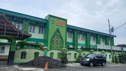 GEDUNG MTsN3BYL.jpg