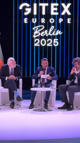 qvn l JPp4BZbjqc.jpg