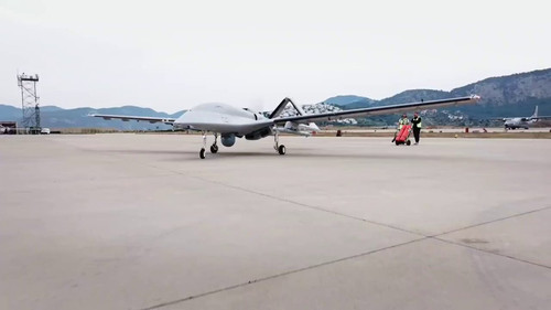 P rQ8ACsUnQpXeli.jpg