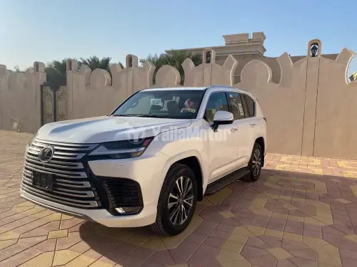 webp listing main Lexus LX 2022 in Abu Dhabi 1587753 1.webp