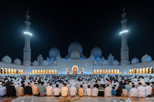GnDrI5TbYAAq8wX.jpg