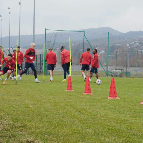 J5RFqm3db 1E62Hn.jpg