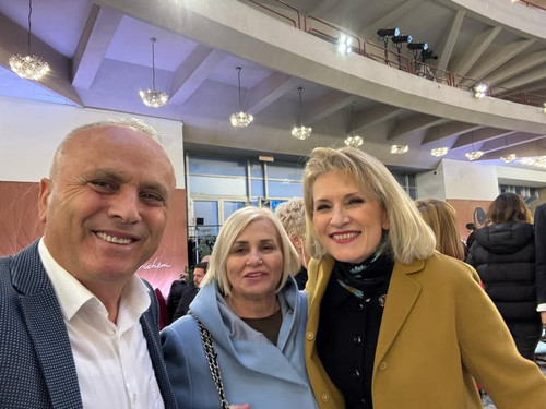 486859180 1199424108212103 5460693634649686447 n.jpg?stp=dst jpg p600x600 tt6& nc cat=103&ccb=1 7& n.jpg