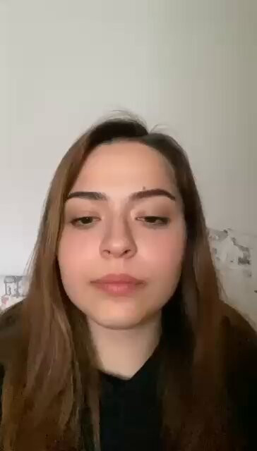hHEnh2B7r9KDvTjF.jpg