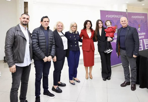 486650226 1215981606560938 699922532078625493 n.jpg?stp=cp6 dst jpg s843x403 tt6& nc cat=106&ccb=1 7.jpg