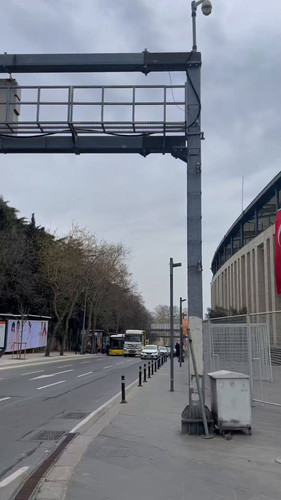 zlYm rOGmUuZbjlO.jpg