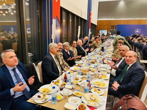 GnBcyeLXUAALCfQ.jpg
