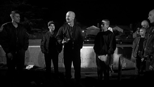 American History X (1998) Derek's Speech & Grocery Store Attack.mp4 snapshot 01.47.026