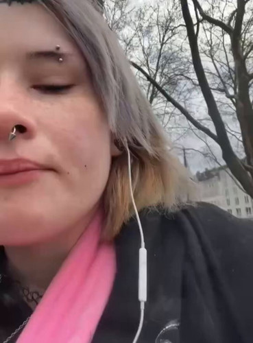VA7RKZTwqqNpzEaR.jpg