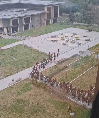 GnDcHS8WcAA3Dof.jpg