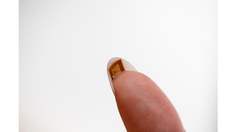 This is the optimal nail chip placement. I recommend using longer length press-ons for the best results.