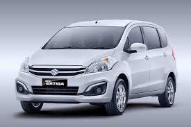 Hire a Private car and driver in India for Best Journey.jpg