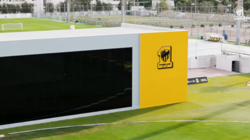 3DUhHXFRR n Tz9w.jpg