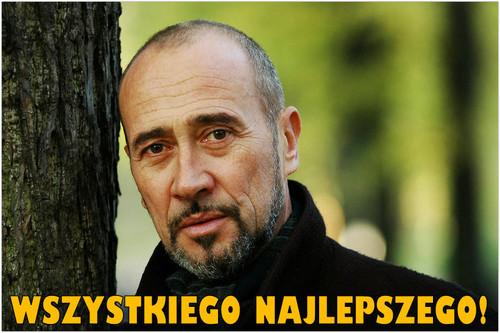 GnCZn6IWEAAECVu.jpg