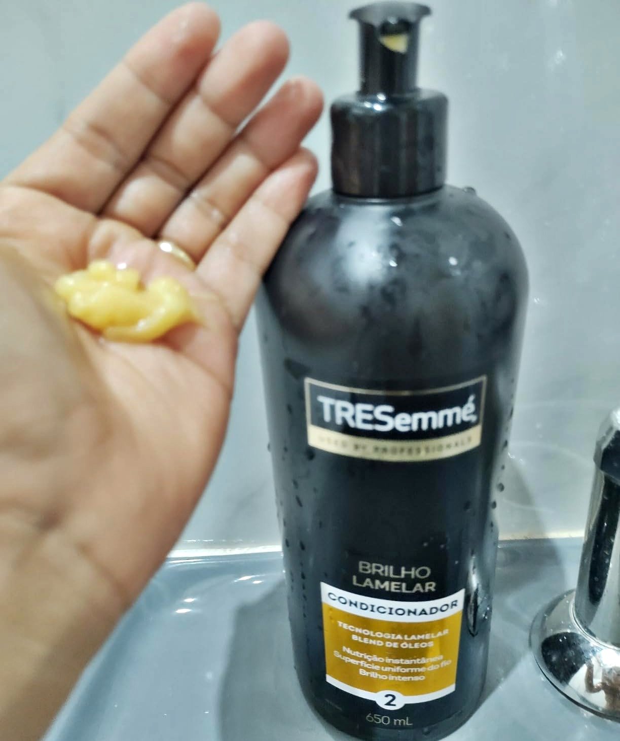 TRESemmé Brilho Lamelar Condicionador 650 ML