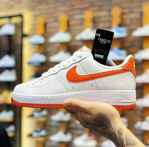 Tênis Nike Air Force 1 '07.jpg