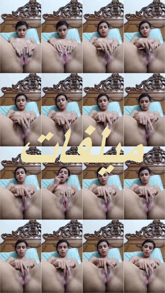 بنت كوسها مفتوح وطلعت هايجة وبتضرب سبعه ونص وهيا هايجة وعايزه تتناك