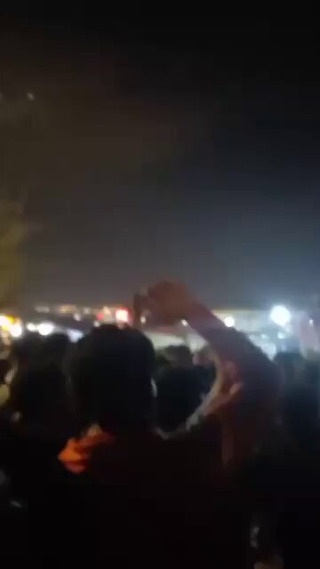 HQ80CtyOZ4M4bS4s.jpg