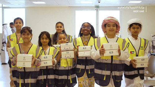 IUQaB15IxLDBMr r.jpg