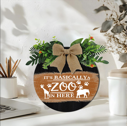 it is basically a zoo in here 003 1.jpg