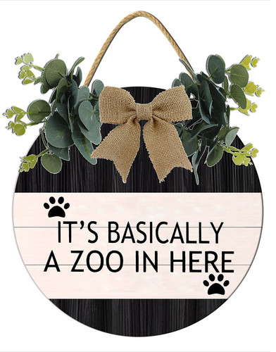 it is basically a zoo in here 001.jpg