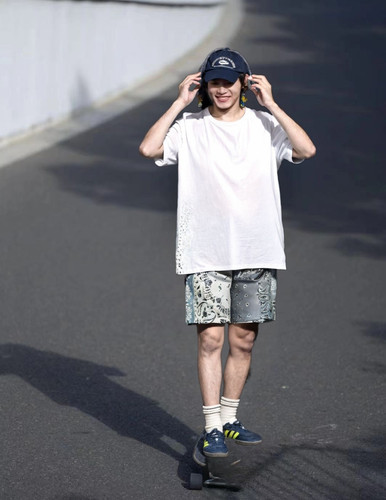j6.jpg