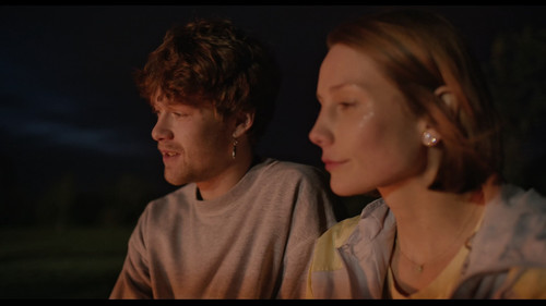 After.Party.2024.1080p.WEB DL.CZ.DD+5.1.H.264 My.mkv snapshot 01.09.26 [2025.03.20 15.07.17]