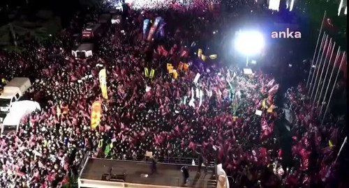 mIbLuyUr sByuf5k.jpg