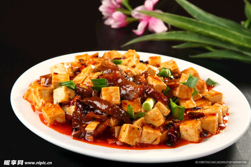 33857552 181347640104 2.jpg