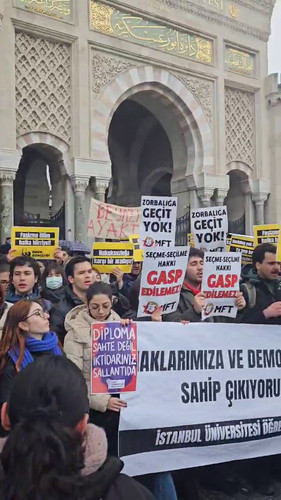 Q o0uQeYb2MLiEfe.jpg