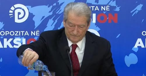 17248199778847311669?url=https%3A%2F%2Fshqiptarja.com%2Fuploads%2F780x440%2F1742385240 saliberisha.J.jpg