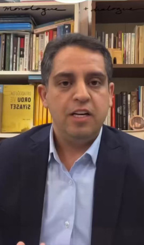 L LlKROm2WgTWXbK.jpg